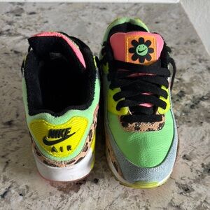 Nike Air Max 90 LX Women’s Sneakers – 90s Dancefloor Green